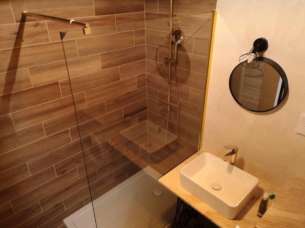 Apilois Apartament Gdańsk Exteriör bild
